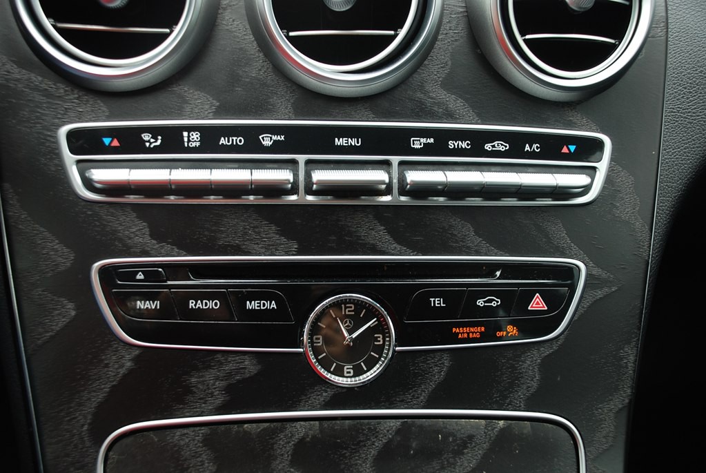 2016 Mercedes-Benz C-Class Image 16