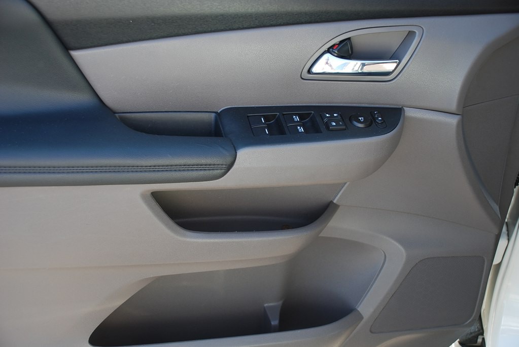 2016 Honda Odyssey Image 9
