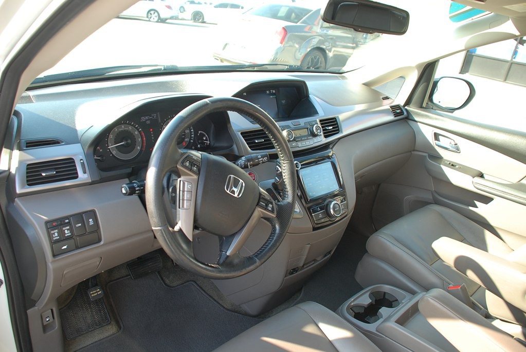 2016 Honda Odyssey Image 11