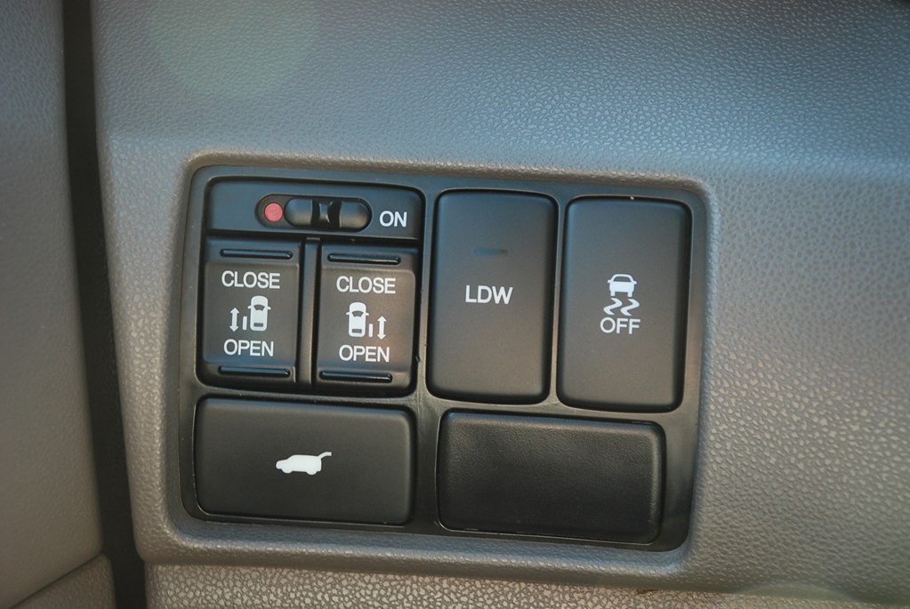 2016 Honda Odyssey Image 12