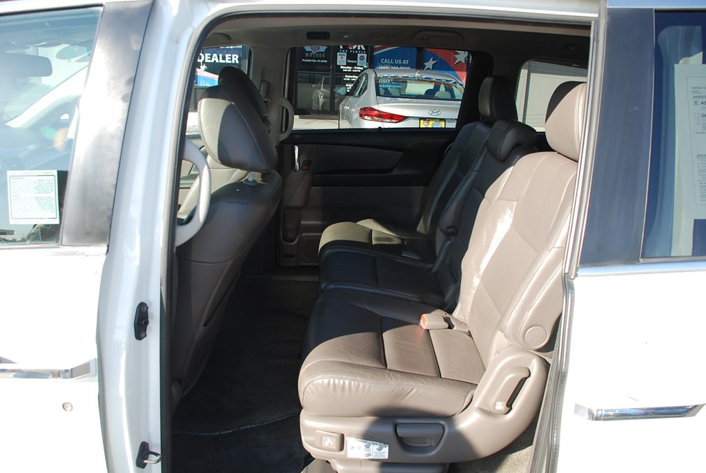 2016 Honda Odyssey Image 20