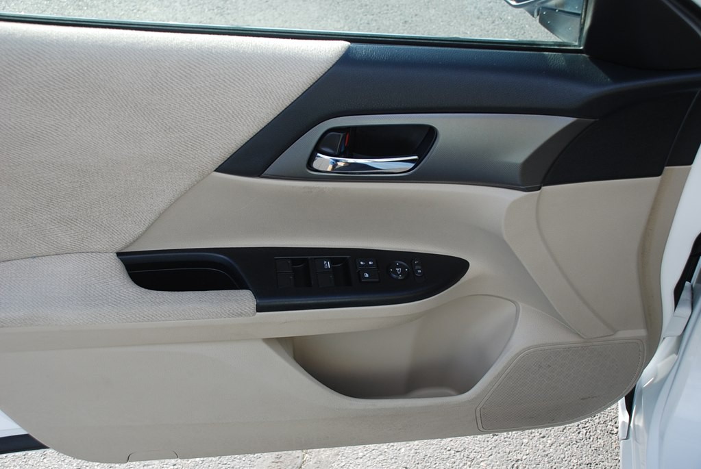 2013 Honda Accord Image 9
