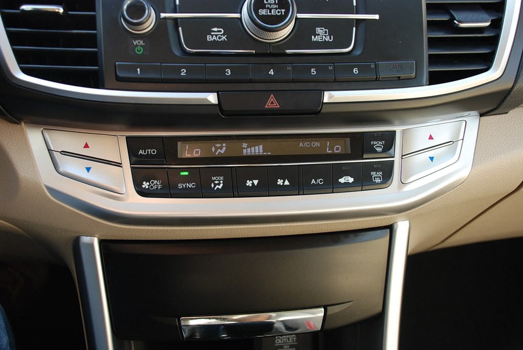 2013 Honda Accord Image 16