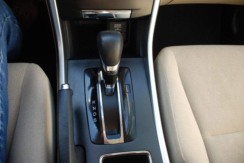 2013 Honda Accord Image 17