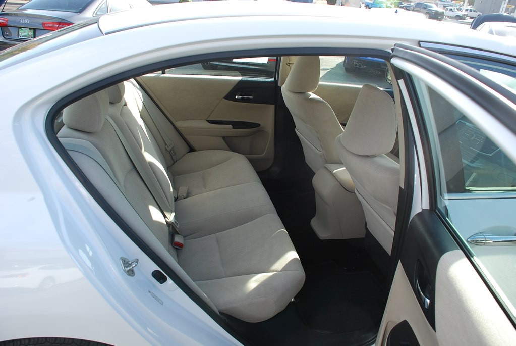 2013 Honda Accord Image 20