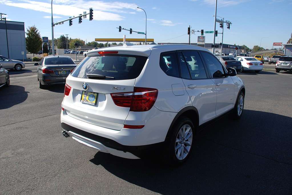 2017 BMW X3 Image 5