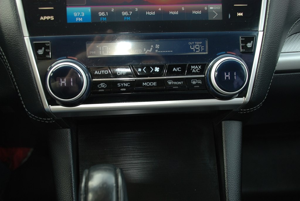 2019 Subaru Legacy Image 16