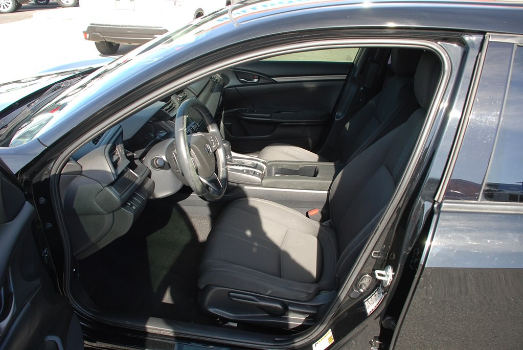 2018 Honda Civic Image 10