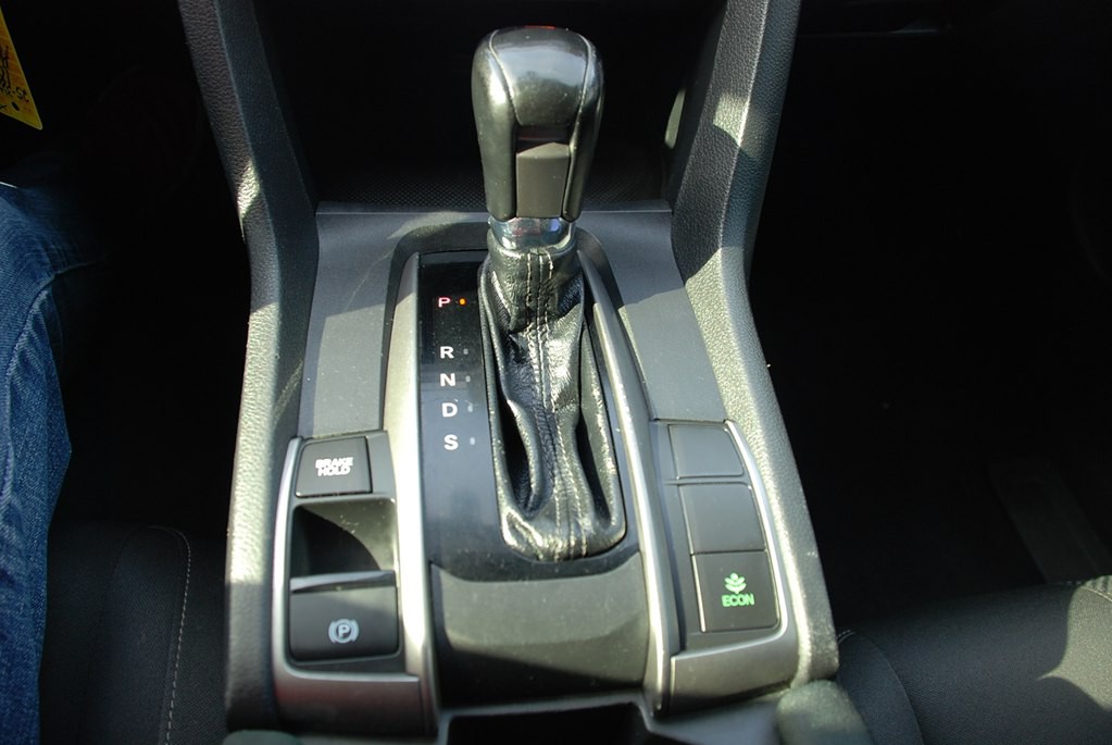 2018 Honda Civic Image 15