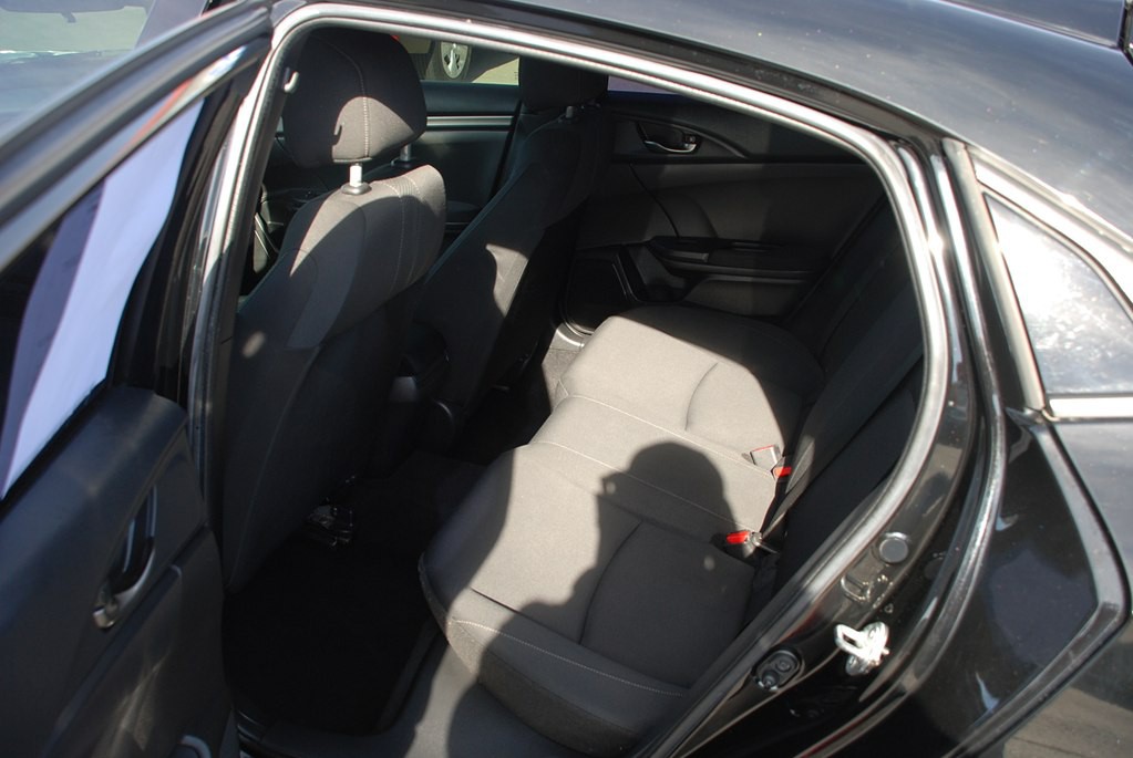 2018 Honda Civic Image 16