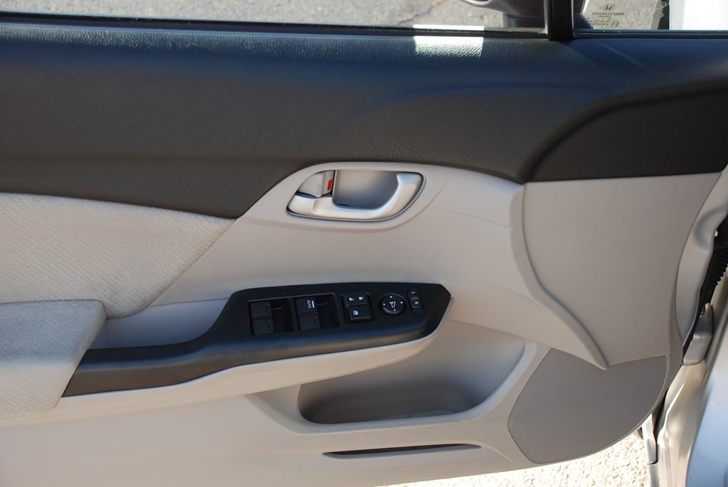 2013 Honda Civic Image 9