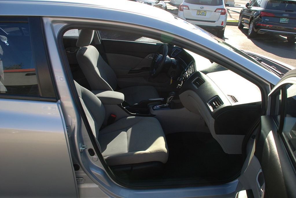2013 Honda Civic Image 17