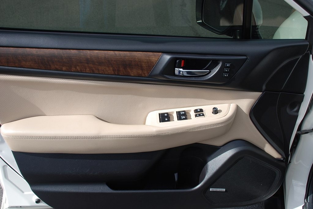 2016 Subaru Outback Image 9