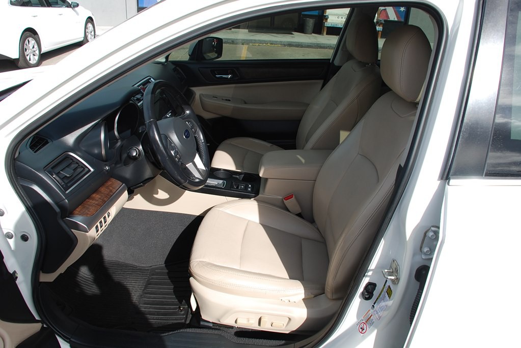2016 Subaru Outback Image 11