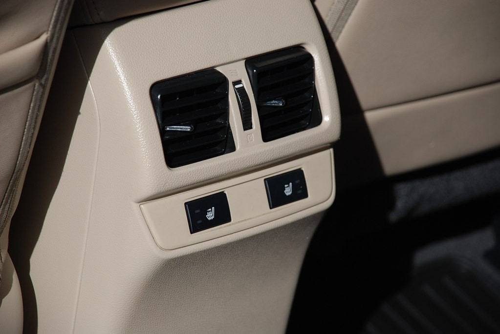 2016 Subaru Outback Image 19