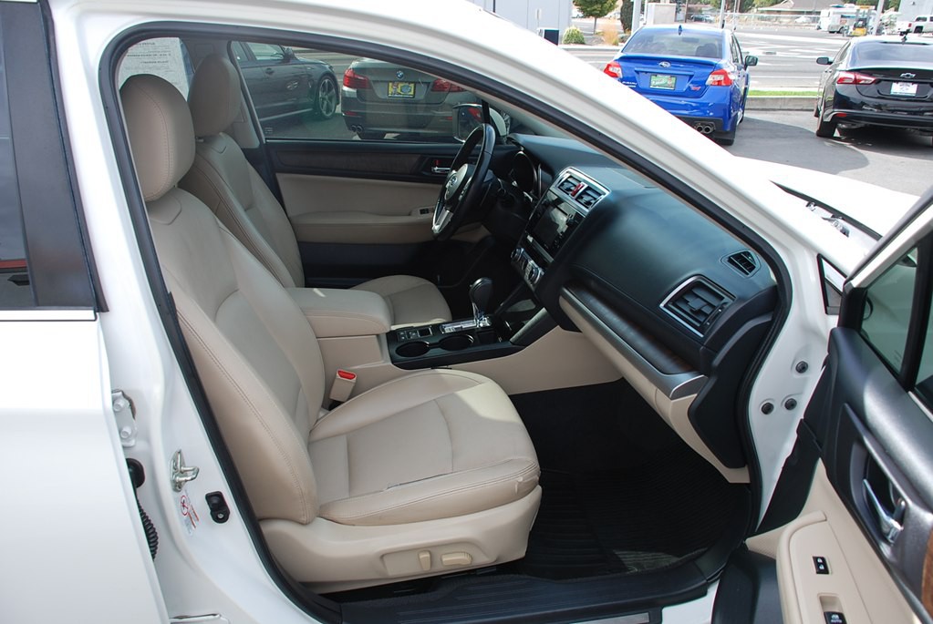2016 Subaru Outback Image 22