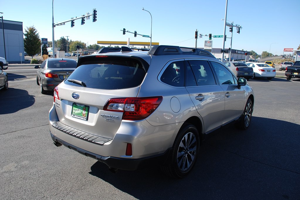 2016 Subaru Outback Image 5