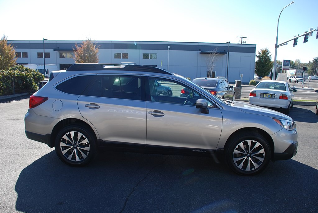 2016 Subaru Outback Image 6