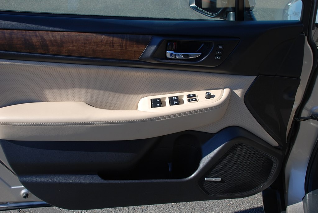 2016 Subaru Outback Image 9
