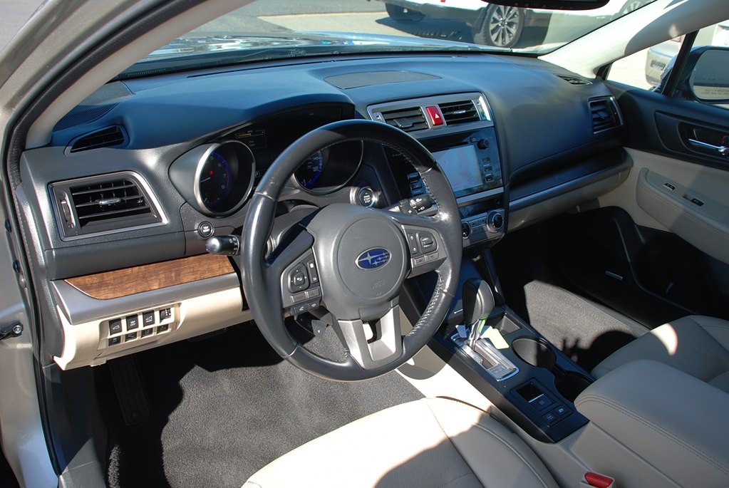 2016 Subaru Outback Image 12