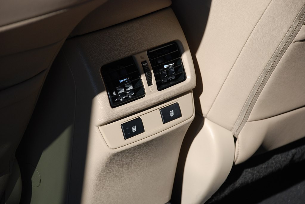 2016 Subaru Outback Image 21