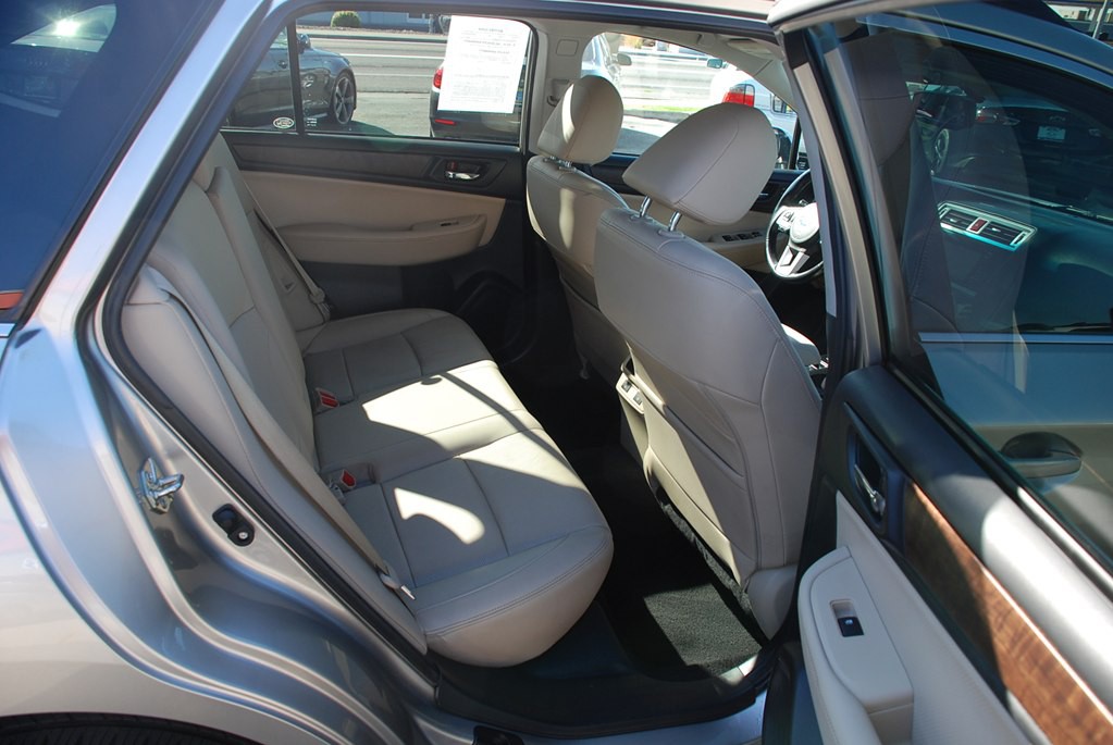 2016 Subaru Outback Image 23