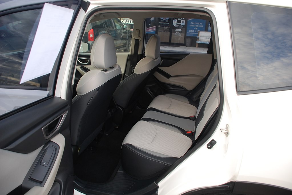 2021 Subaru Forester Image 15