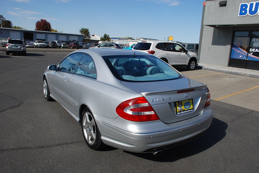 2005 Mercedes-Benz CLK-Class Image 3
