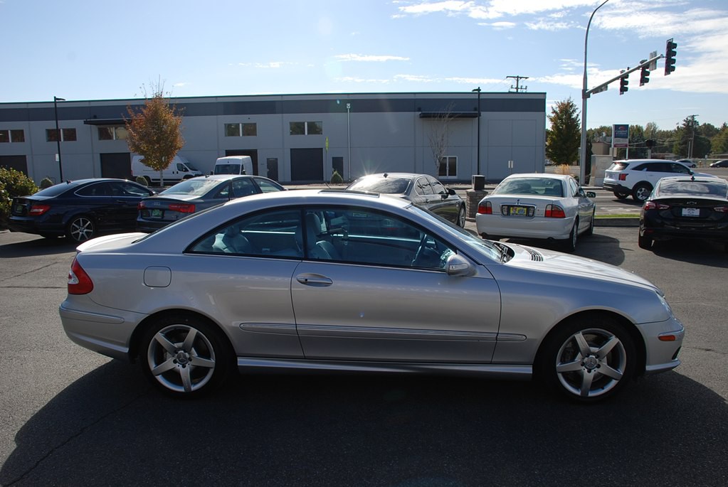 2005 Mercedes-Benz CLK-Class Image 6
