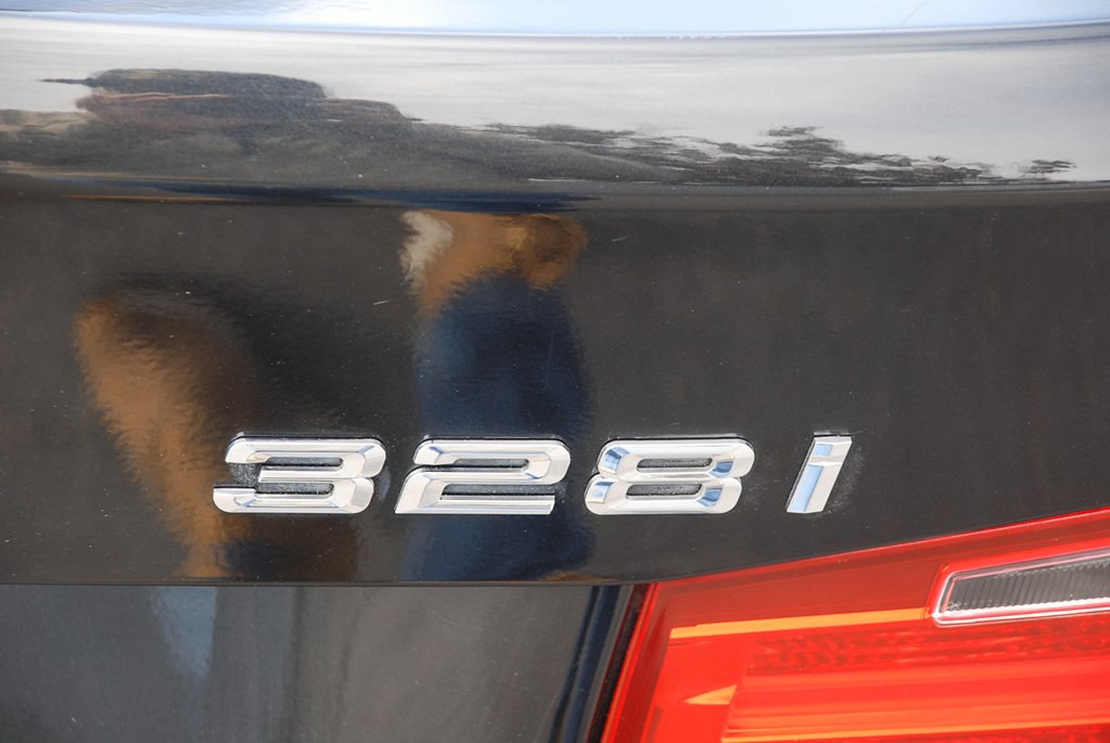 2013 BMW 3 Series Image 21
