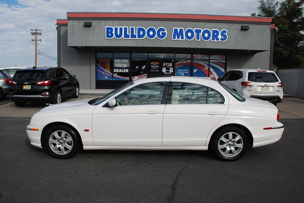 2004 Jaguar S-TYPE Image 2