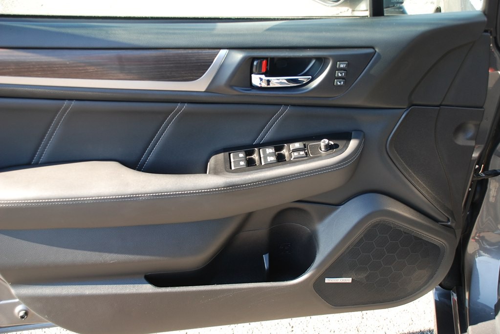 2019 Subaru Legacy Image 9