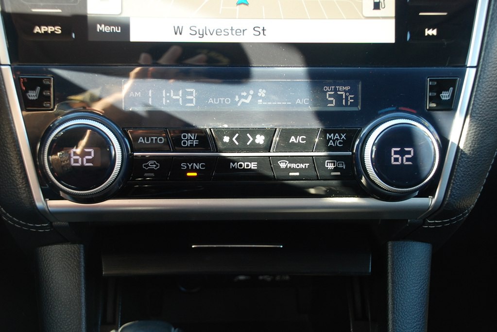 2019 Subaru Legacy Image 16