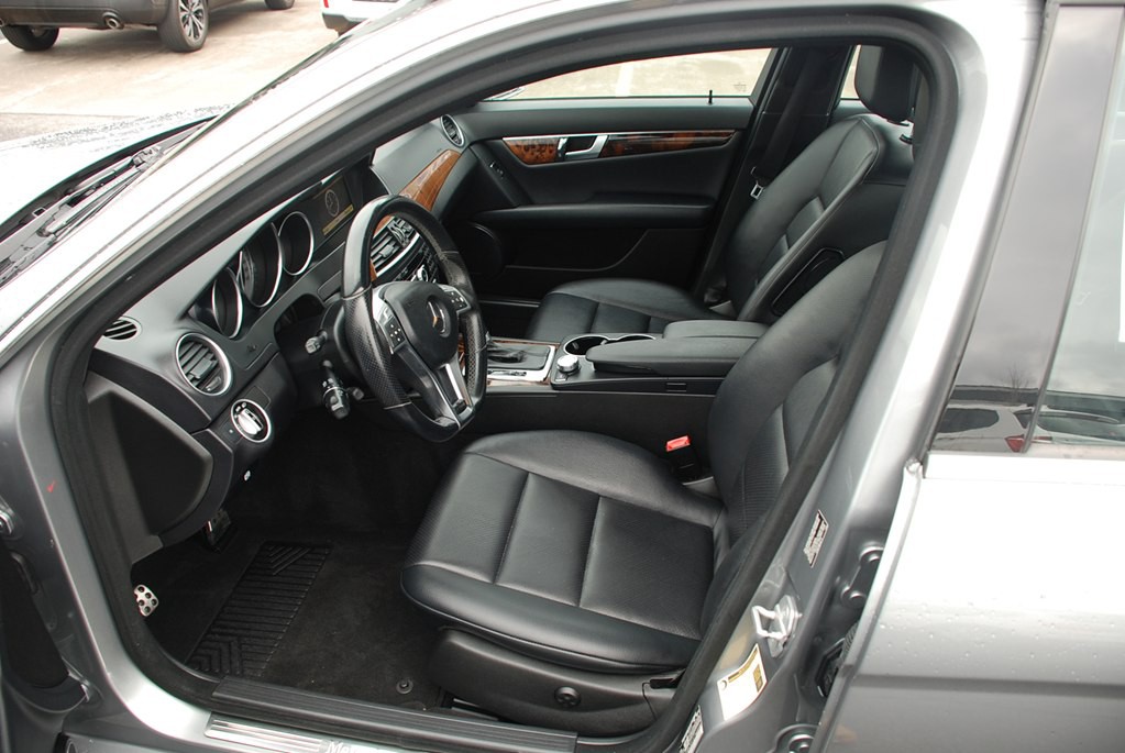 2012 Mercedes-Benz C-Class Image 11