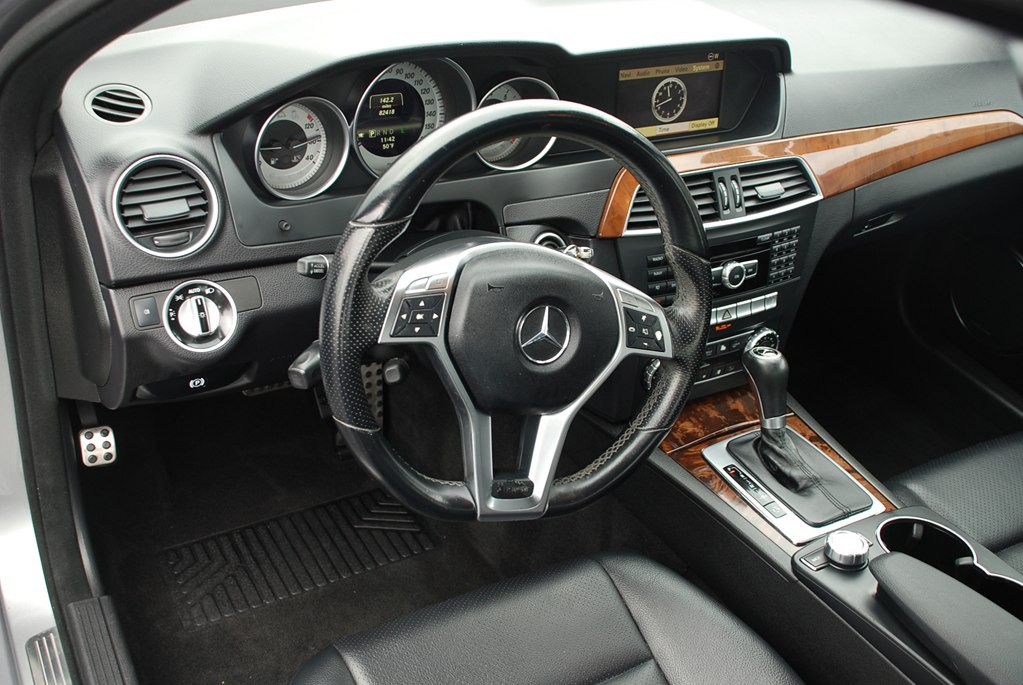 2012 Mercedes-Benz C-Class Image 12