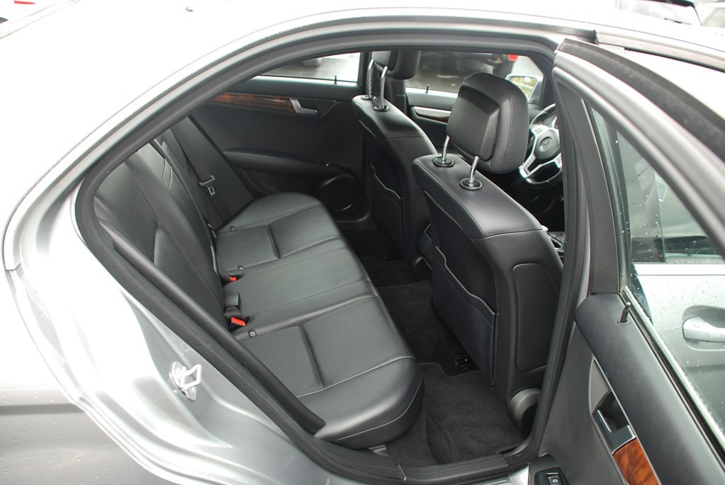 2012 Mercedes-Benz C-Class Image 22