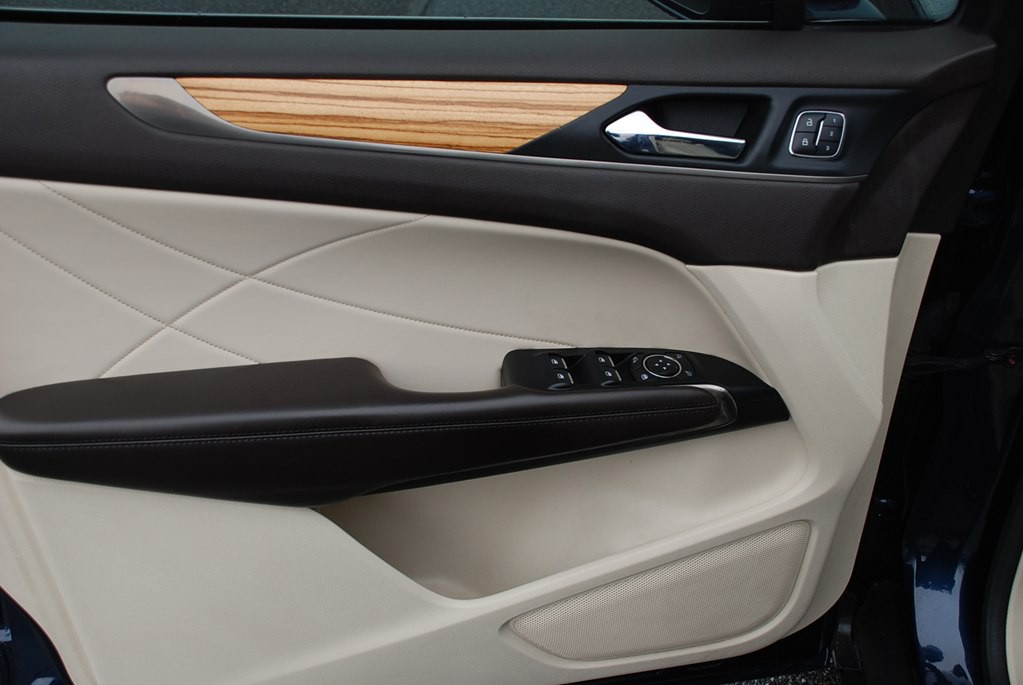 2015 Lincoln MKC Image 9