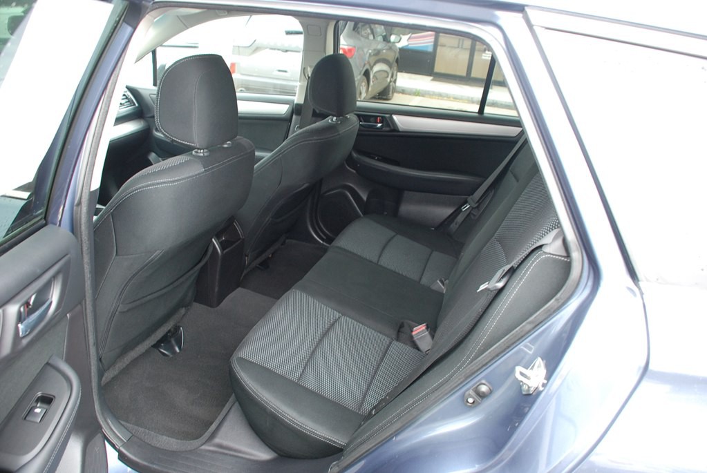 2016 Subaru Outback Image 16