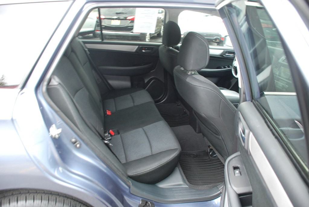 2016 Subaru Outback Image 18