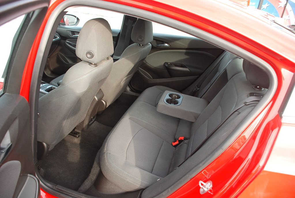 2018 Chevrolet Cruze Image 17