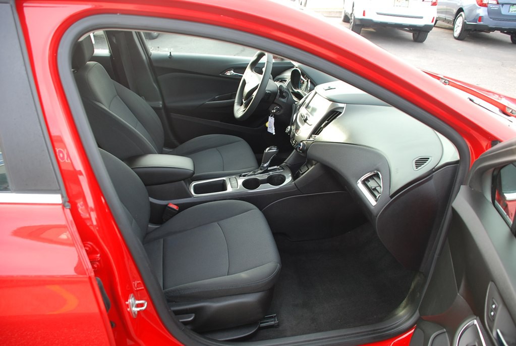 2018 Chevrolet Cruze Image 20