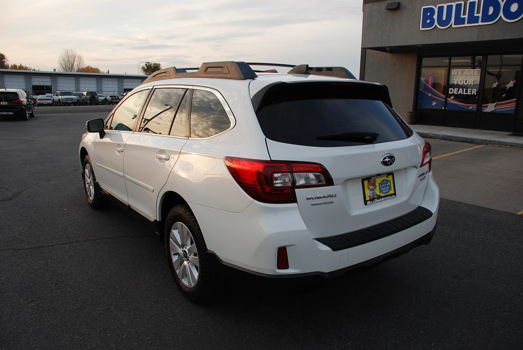 2017 Subaru Outback Image 3
