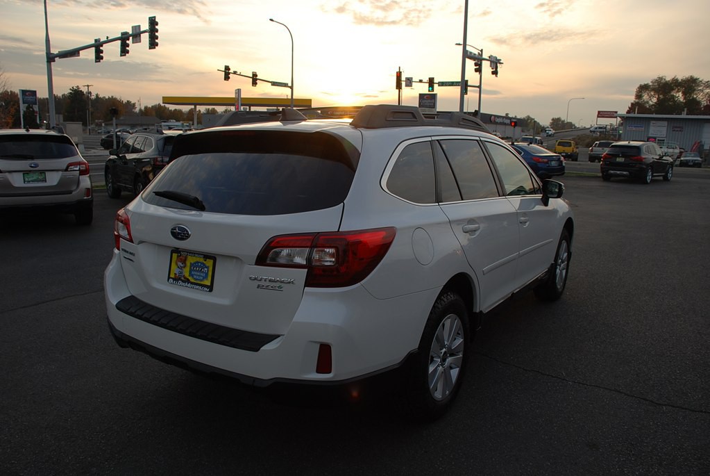 2017 Subaru Outback Image 5