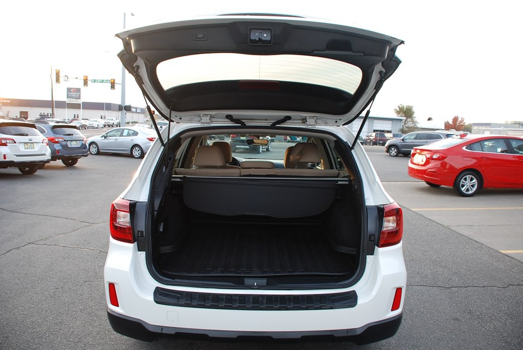 2017 Subaru Outback Image 18
