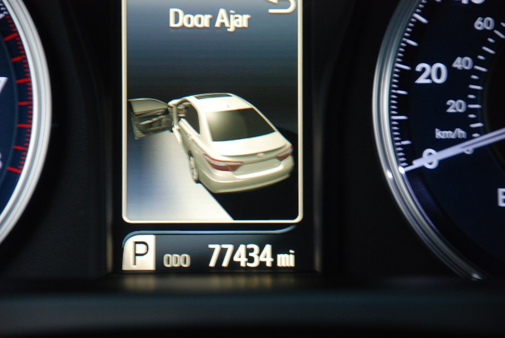 2015 Toyota Camry Image 13