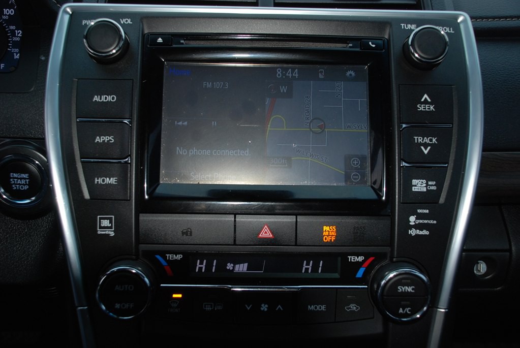 2015 Toyota Camry Image 14