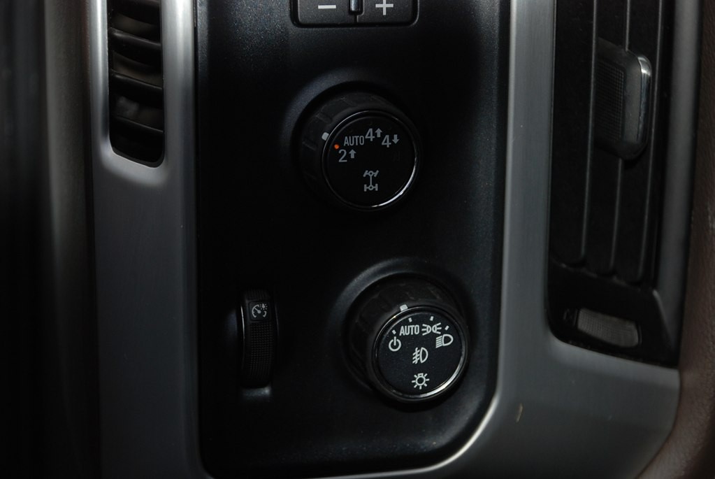 2018 GMC Sierra Image 12