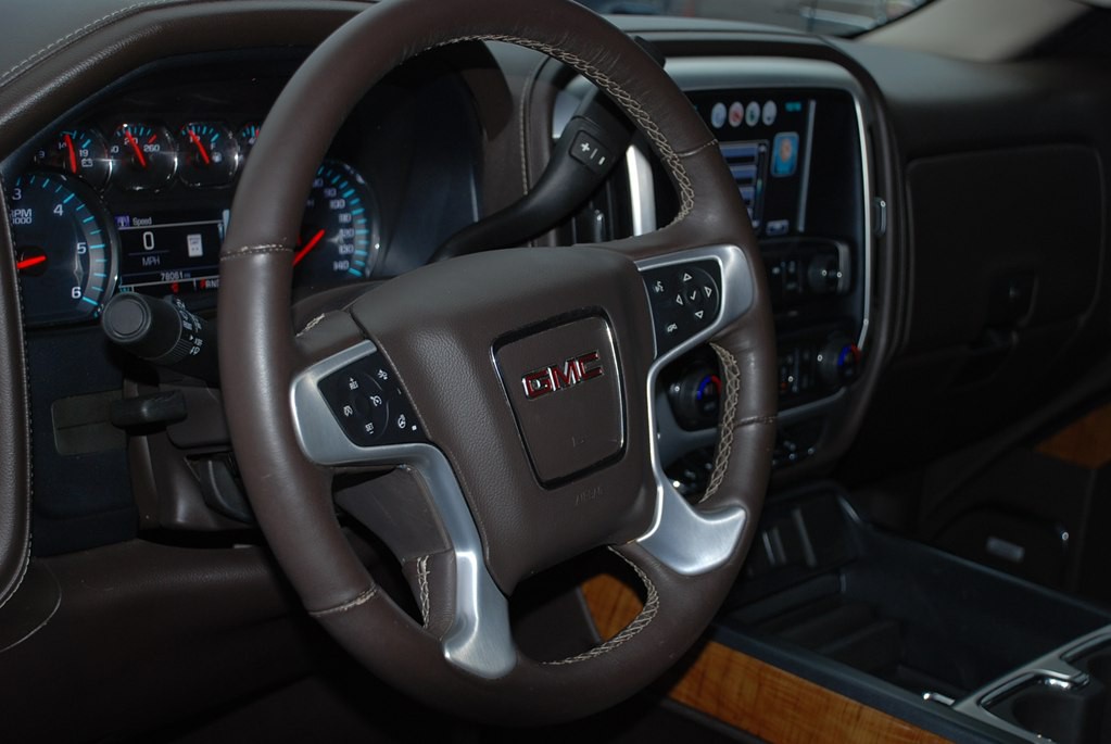 2018 GMC Sierra Image 13