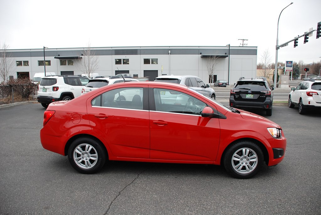 2013 Chevrolet Sonic Image 6