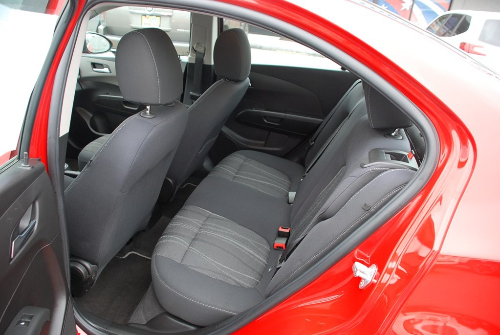 2013 Chevrolet Sonic Image 16